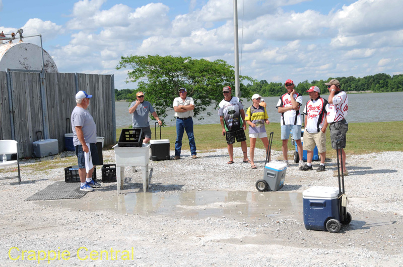 160521060518-280_crappie_masters_20160521