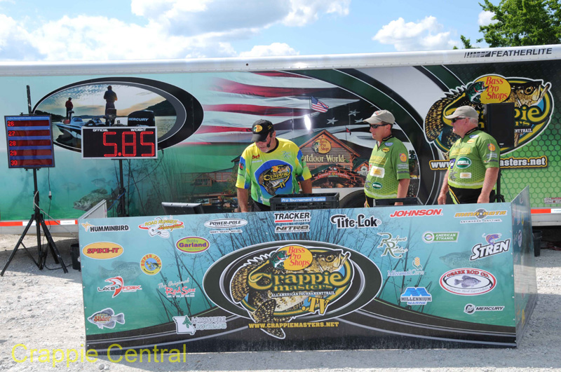 160521060518-283_crappie_masters_20160521