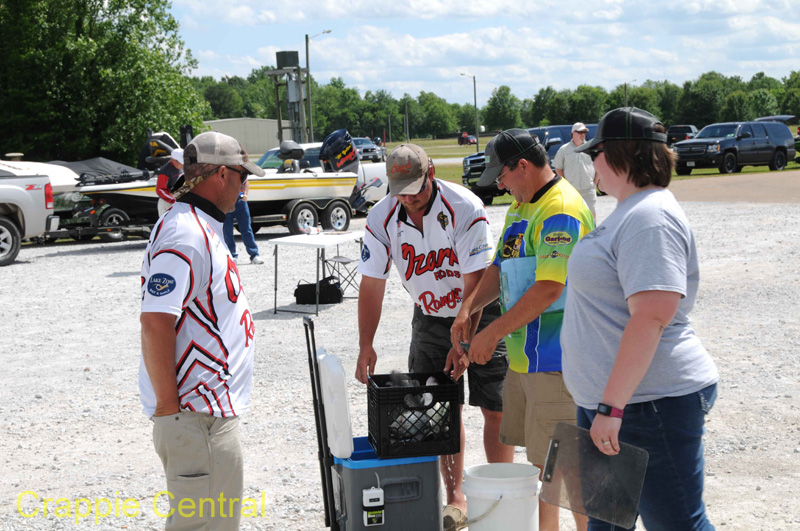 160521060533-252_crappie_masters_20160521