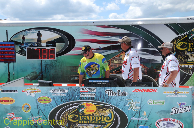 160521060533-257_crappie_masters_20160521