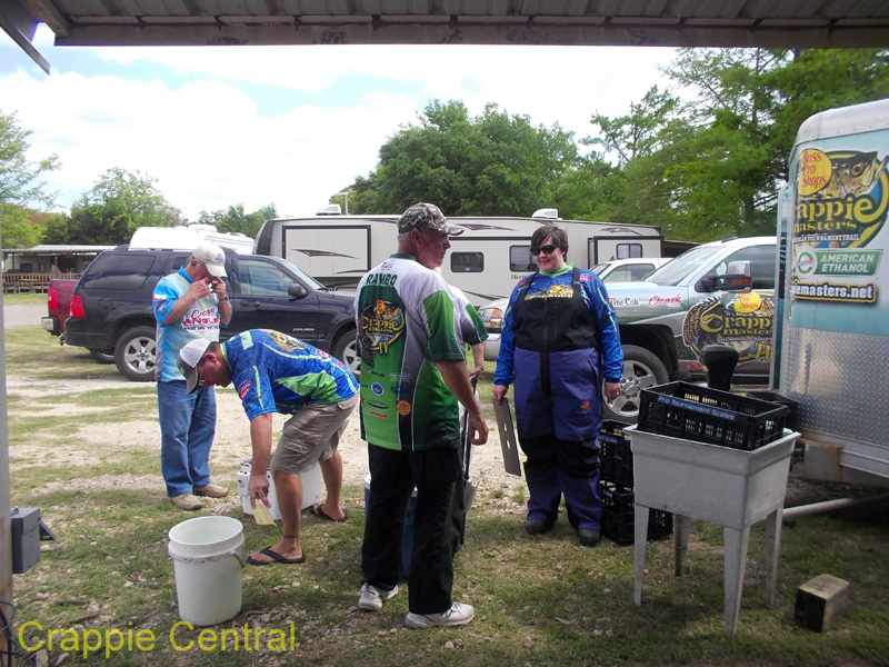 170408040442-Crappie Masters 2017 051