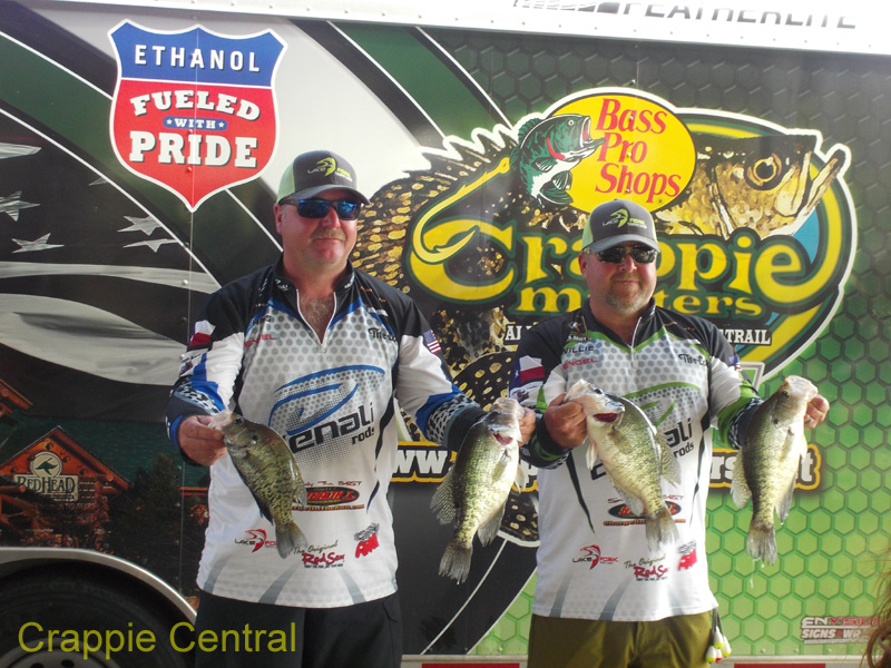 170408040449-Crappie Masters 2017 111