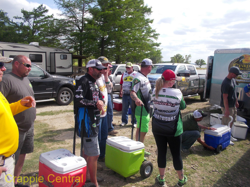 170408040449-Crappie Masters 2017 113