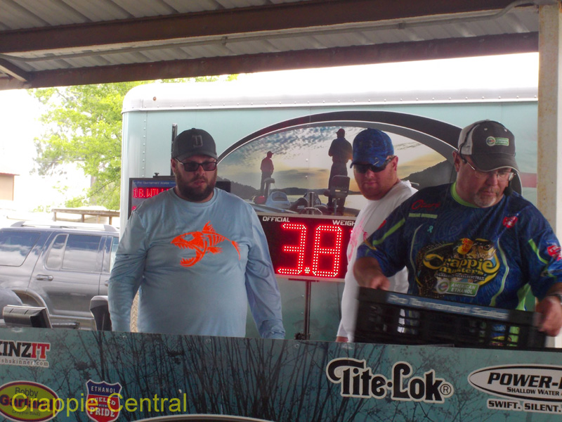 170408040456-Crappie Masters 2017 038